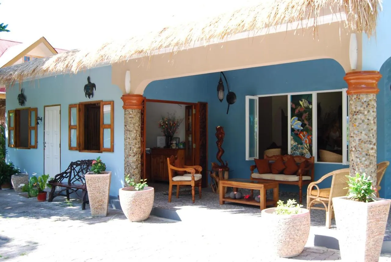 ***  The Islander Hotel Grand Anse  Seychellerna