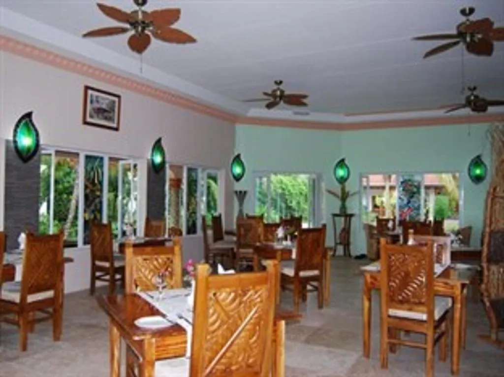 The Islander Hotel Grand Anse  3*, Grand Anse (Praslin)